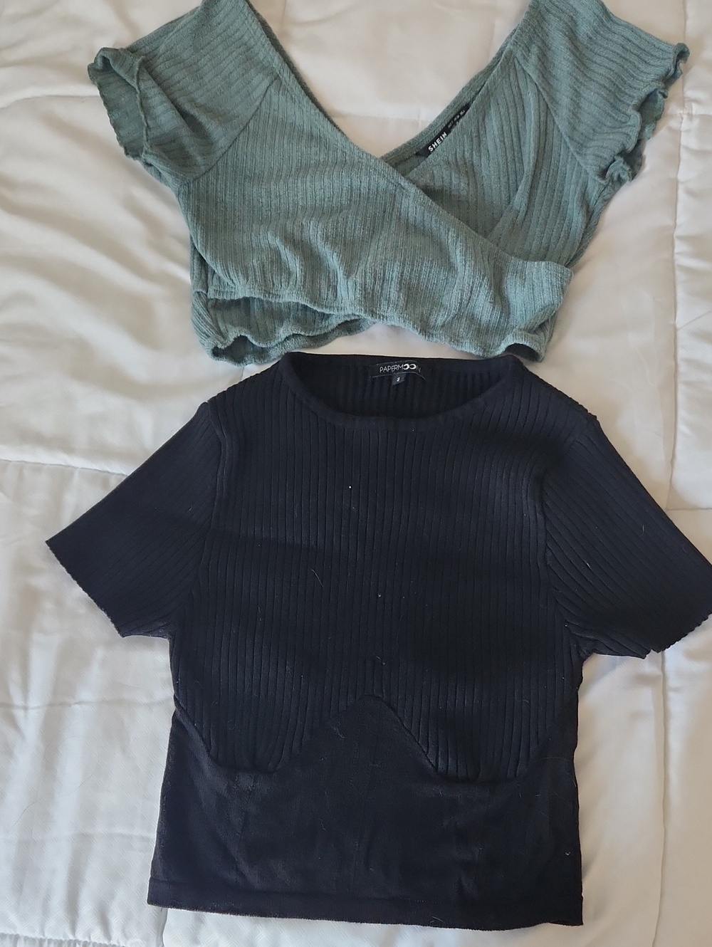 Papermoon Ribbed Cropped Tops in Green and Black
